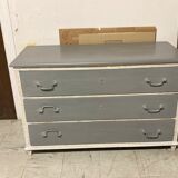 Commode blanc d’ivoire grise