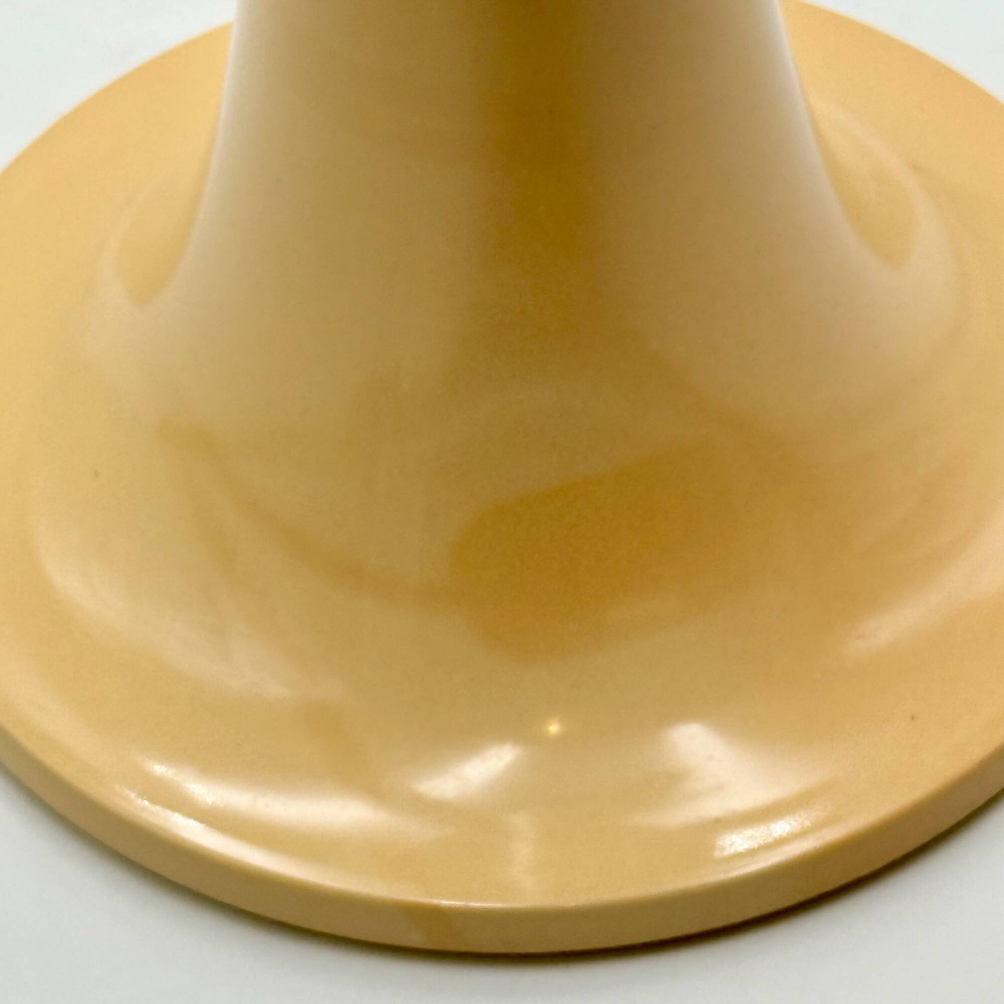 Artemide Nesso Lamp in Off White Resin, 1960s Italian Design