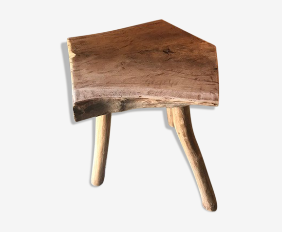 Tabouret tripode