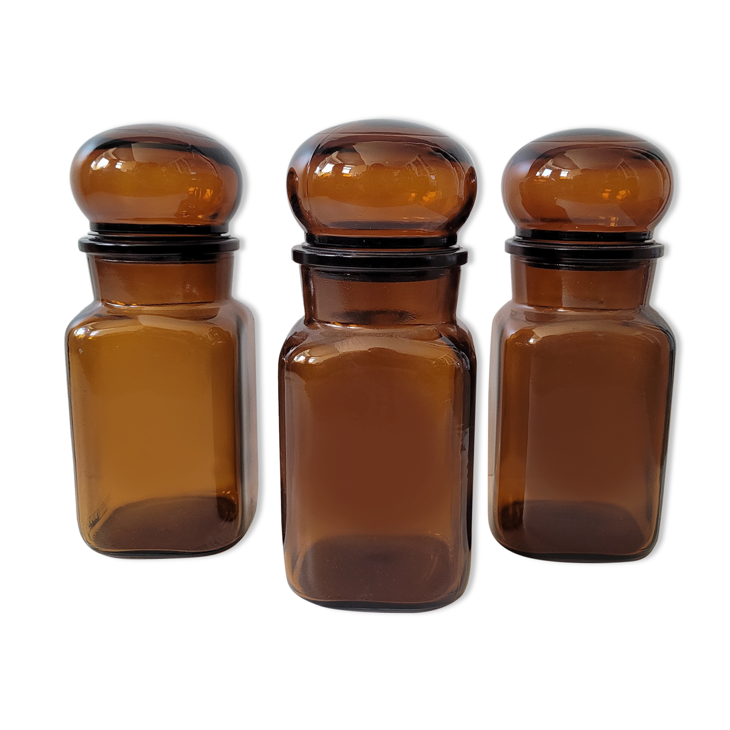 Trio bottles brown round cap