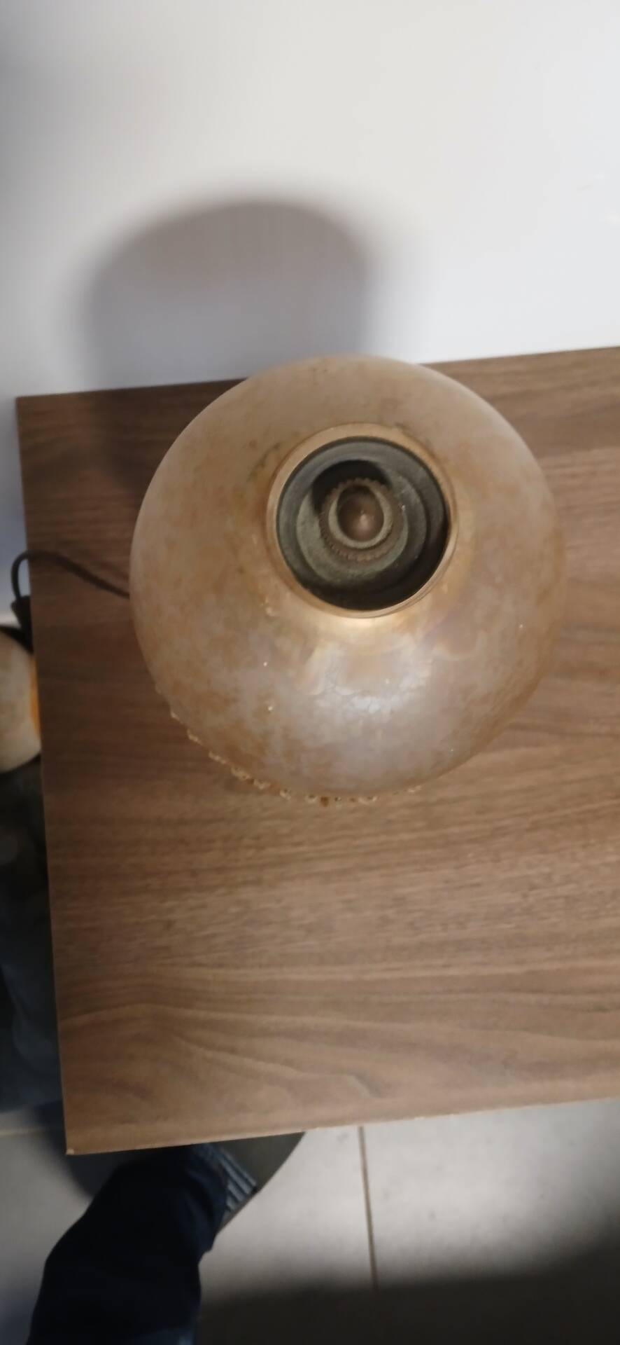 Table lamp