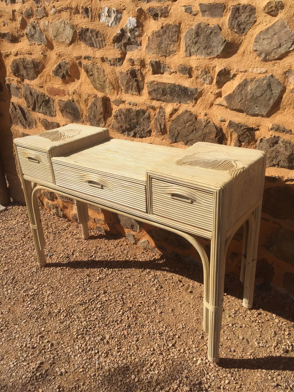 Console wood imitation rattan