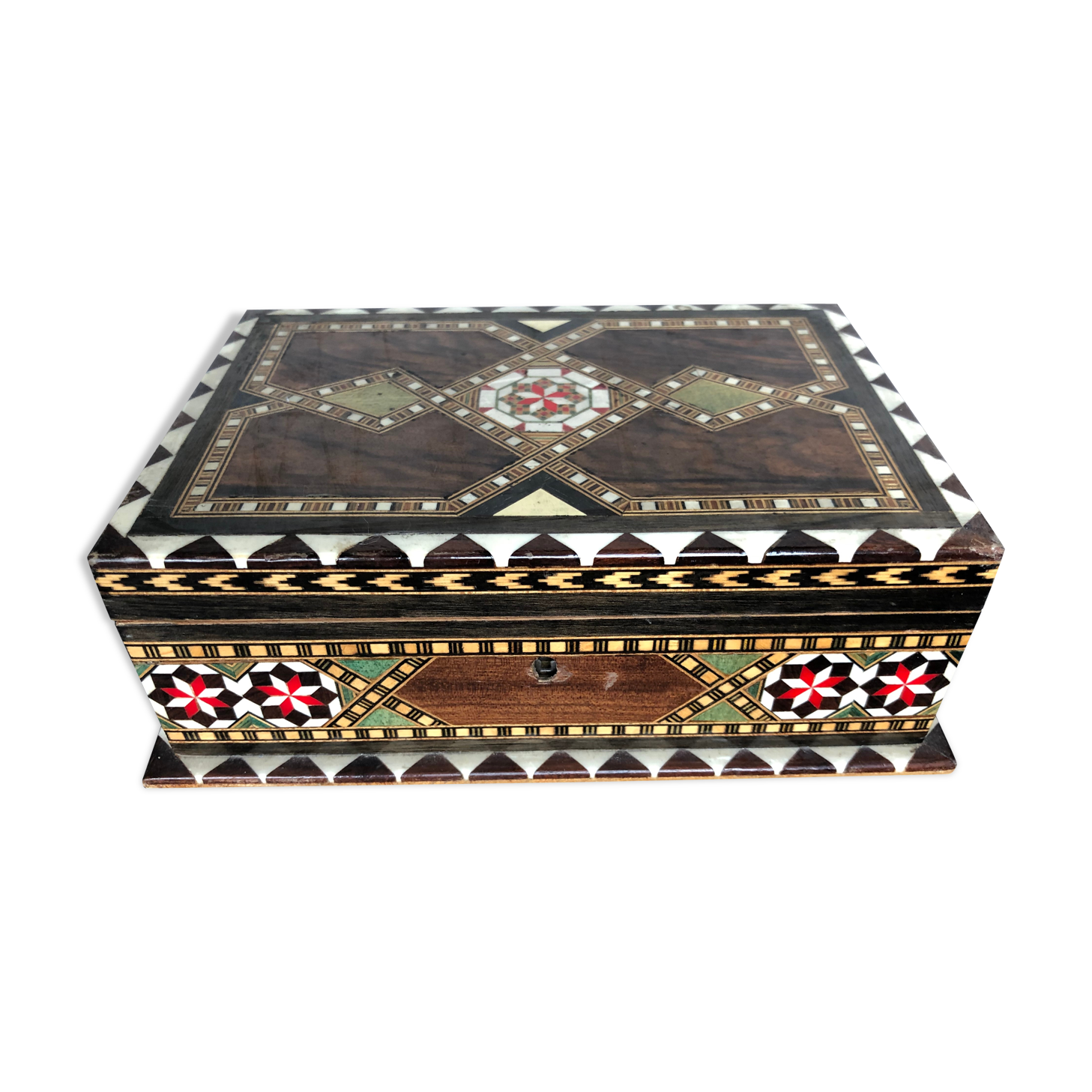 Music box in wood marquetry