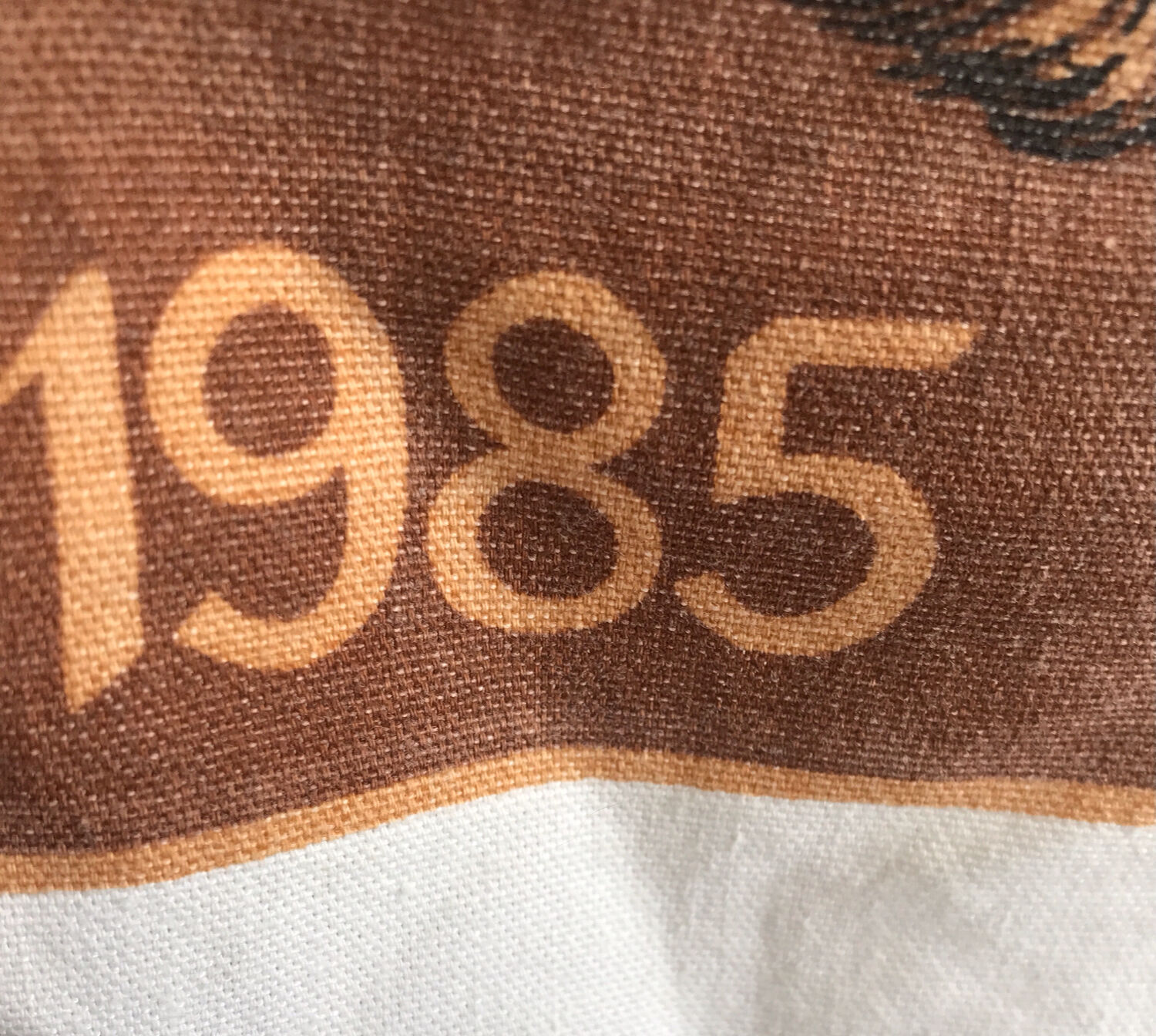 Vintage tea towel calendar 1985