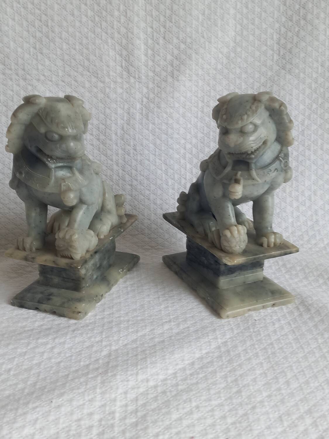 Pair of lions/chinese guardian dogs Fô (Foo Dogs / ShiShi)