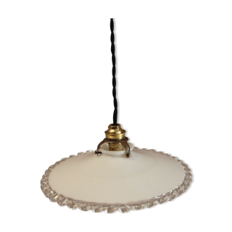 Suspension en opaline blanche et liseré transparent
