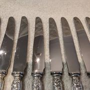 12 silver-plated dessert knives by Boulenger, Louis XV style, half-rich.