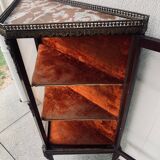 Vitrine d’angle style Louis XV