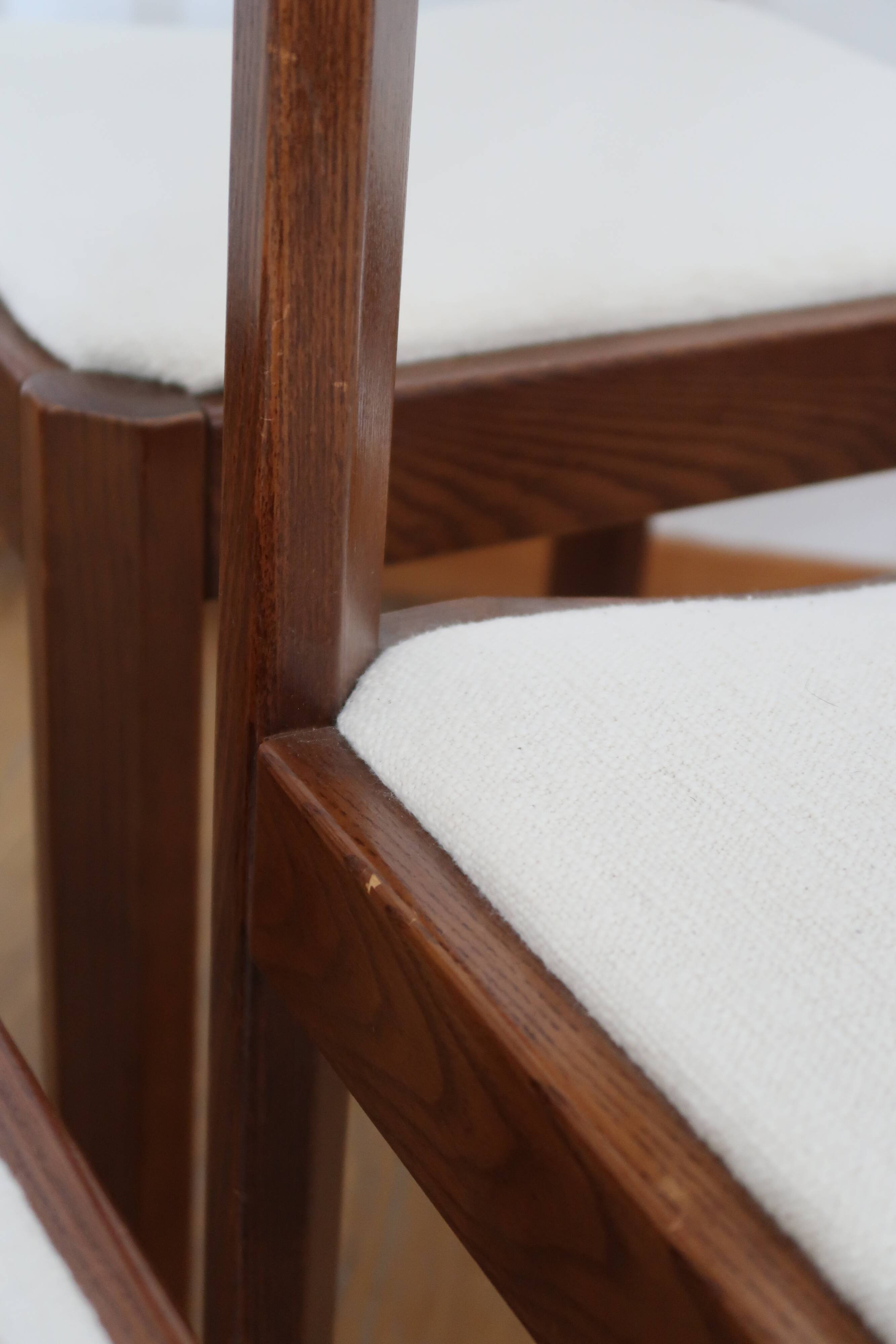 4 modernist cream chairs