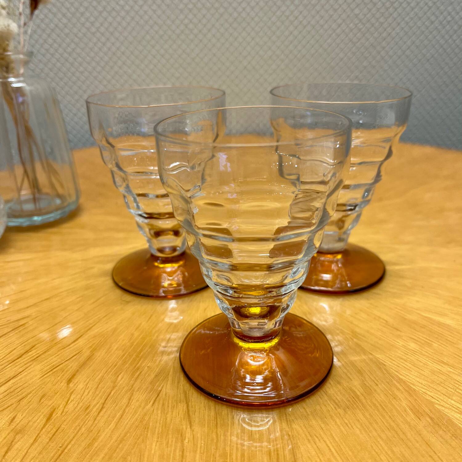 Set of 3 Art Deco glasses