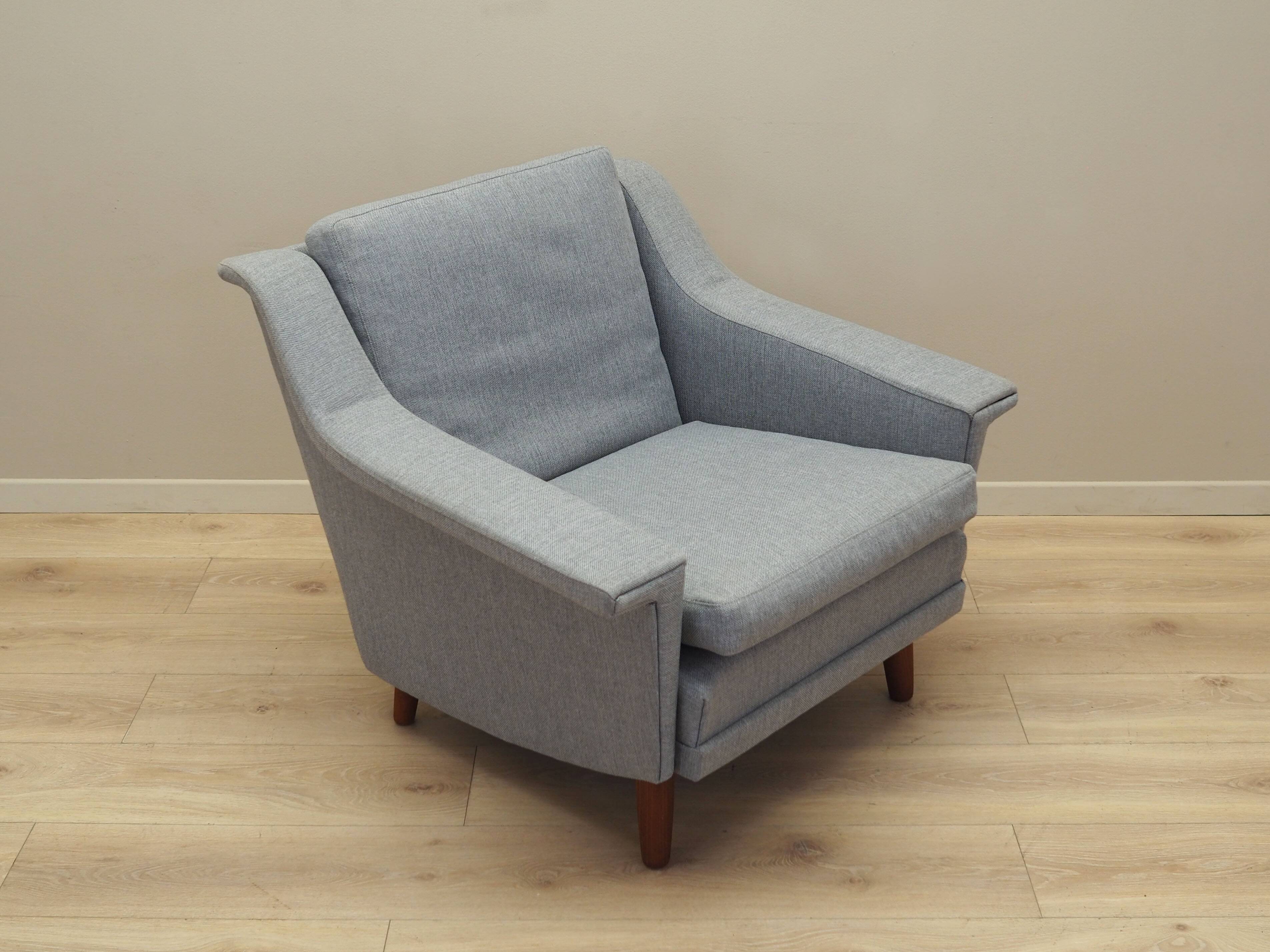 Fauteuil gris, design danois, années 1960, production : Danemark