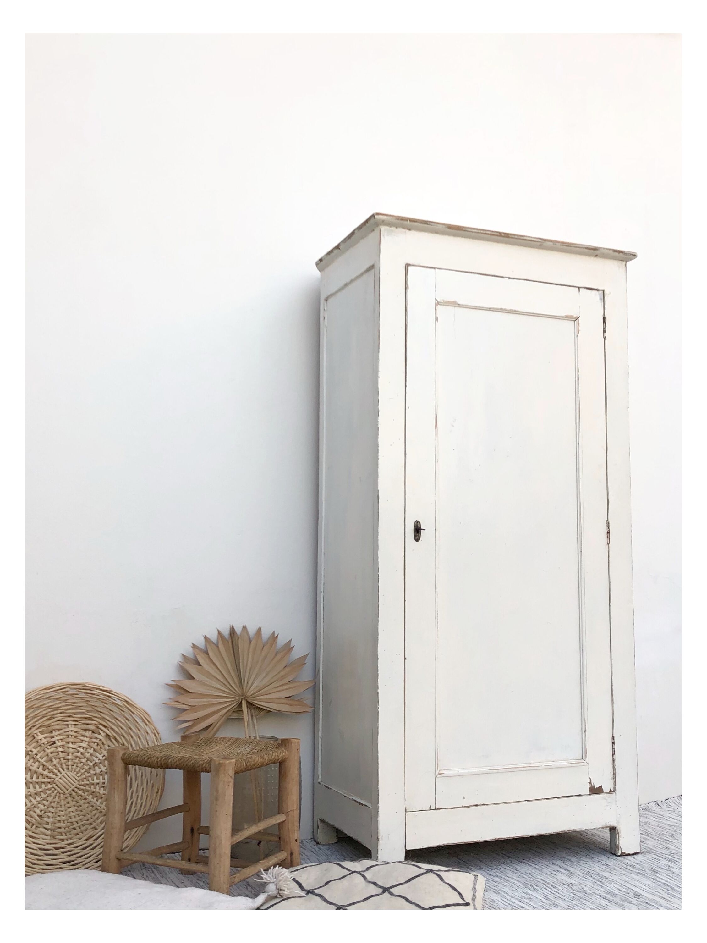 Vintage parisian wardrobe