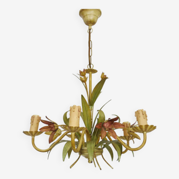 Vintage chandelier in painted metal decorated with flowers and foliage with 5 lights. 80s 90s