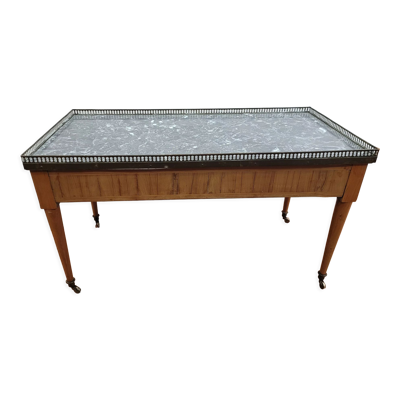 Table basse en merisier style Louis XVI