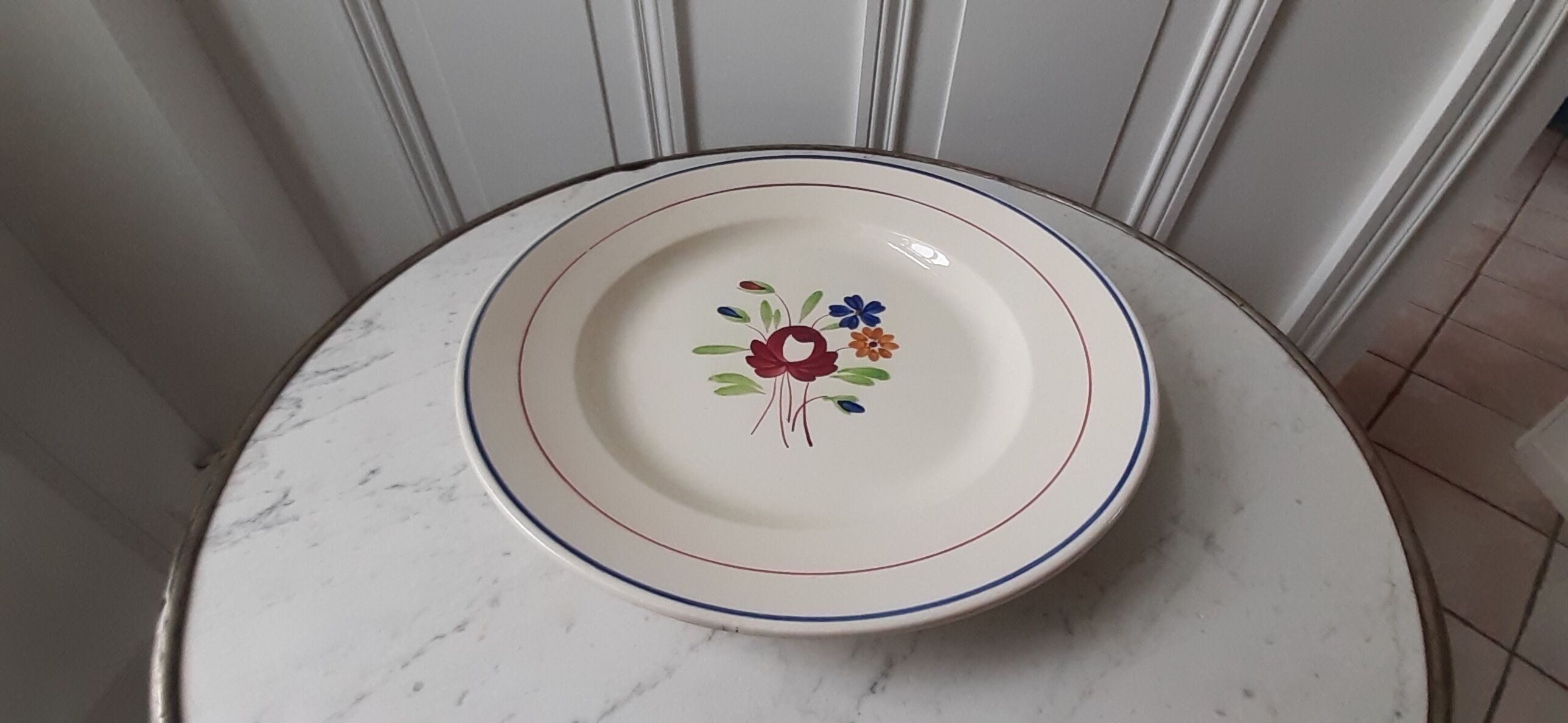 Dish Luneville model Chantilly
