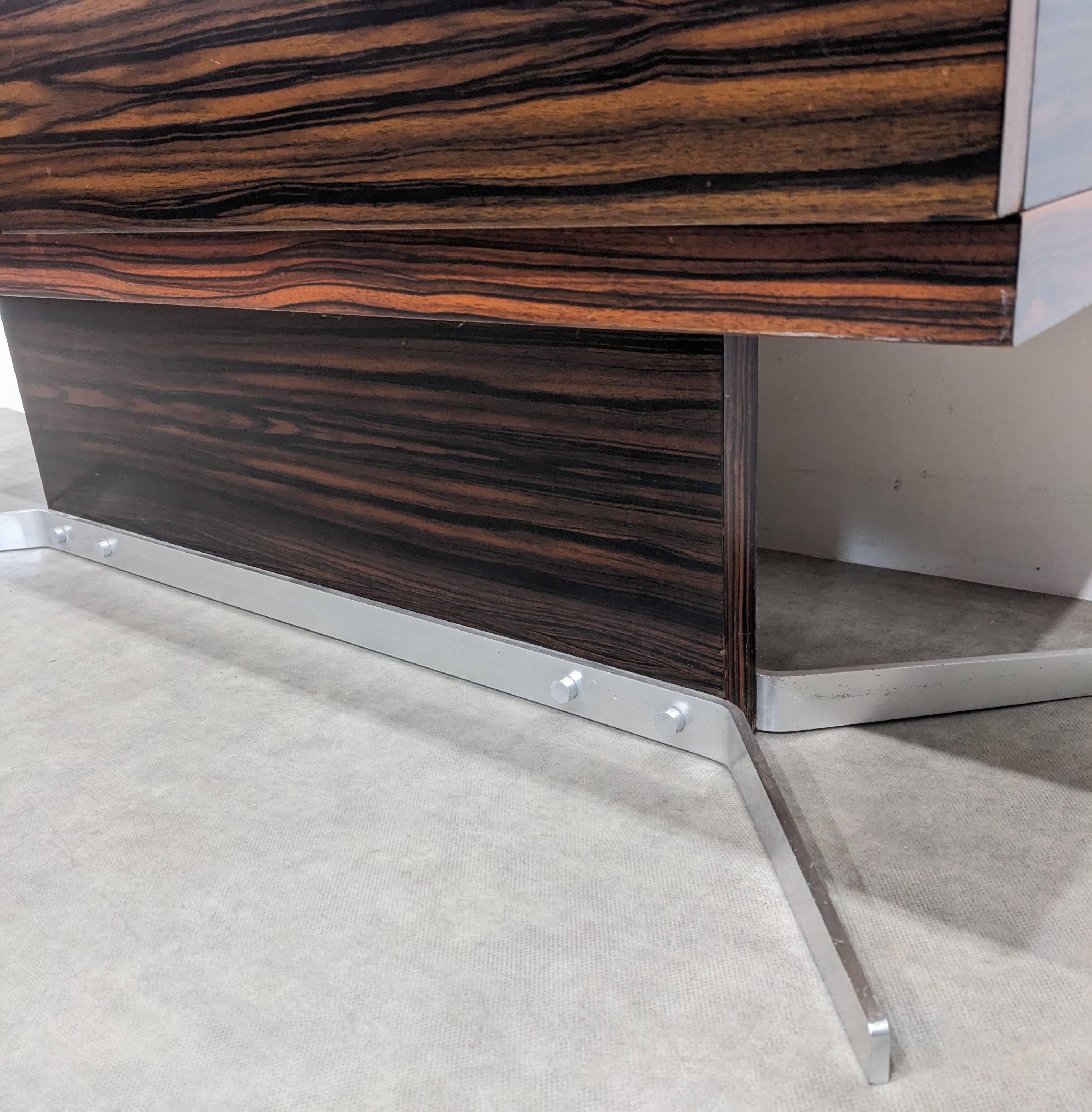 Lowboard space-age 1970s