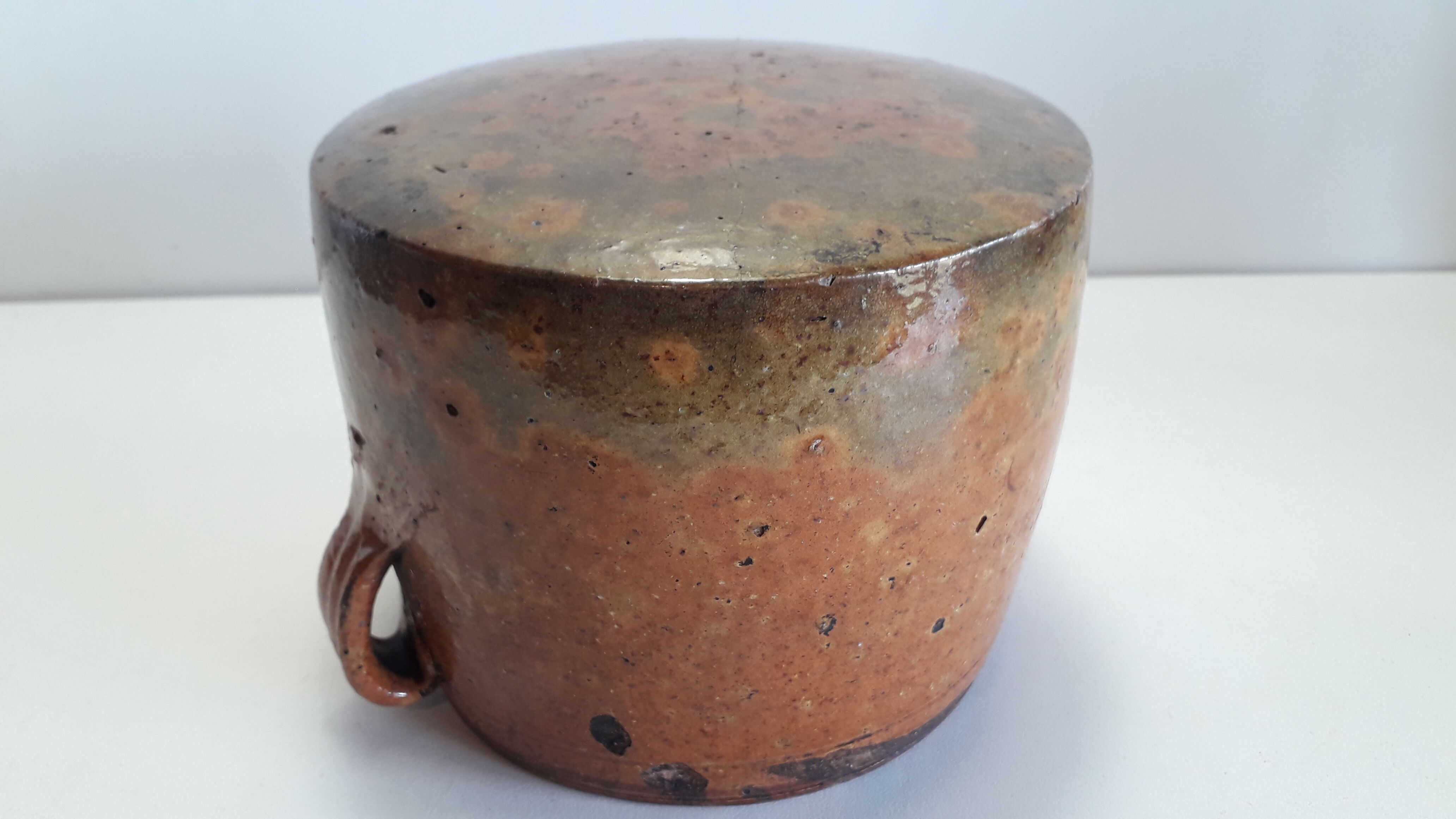 Vernissee terracotta pot