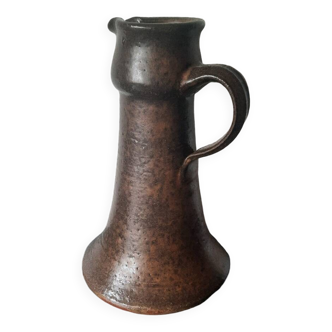 Designer pitcher