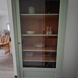 Armoire vitrée parisienne