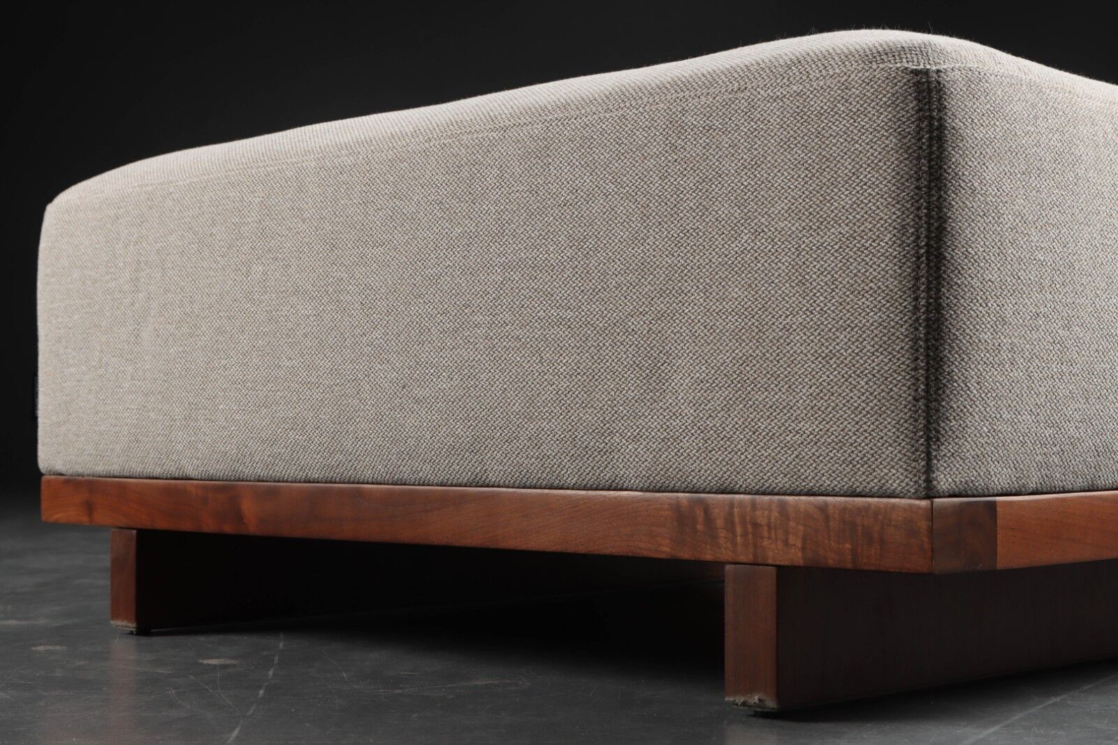 Nikoline Tryde Holund , pouf Model Aya.