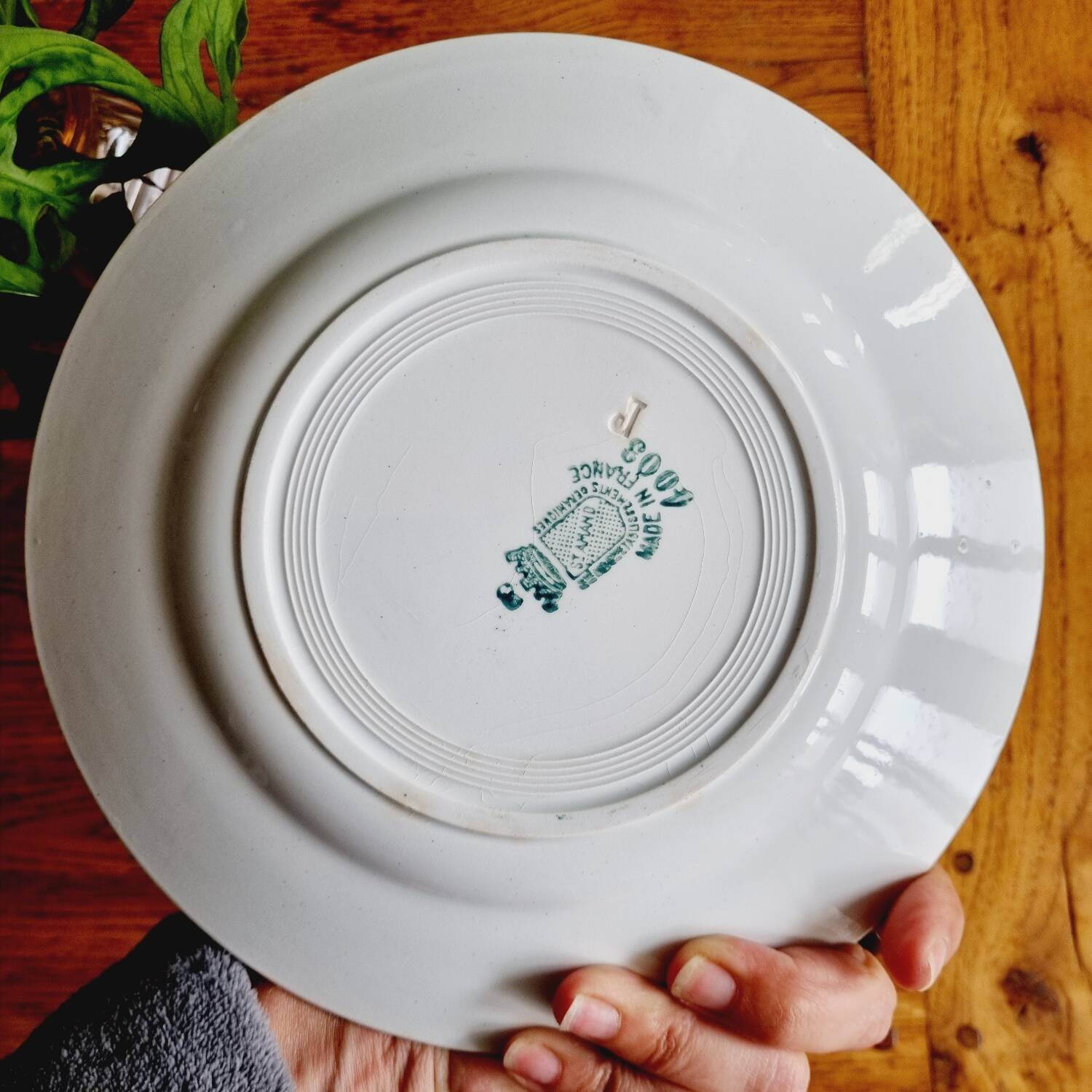 Set of 12 flat plates with slight defects Saint Amand 1932