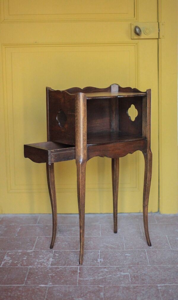 Table de chevet , table de nuit bois, meuble d'appoint, meuble ancien