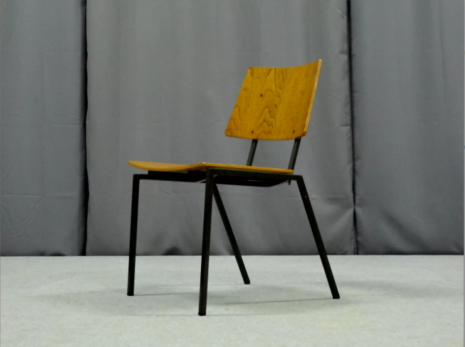 Lot of 4 oak chairs, 1974