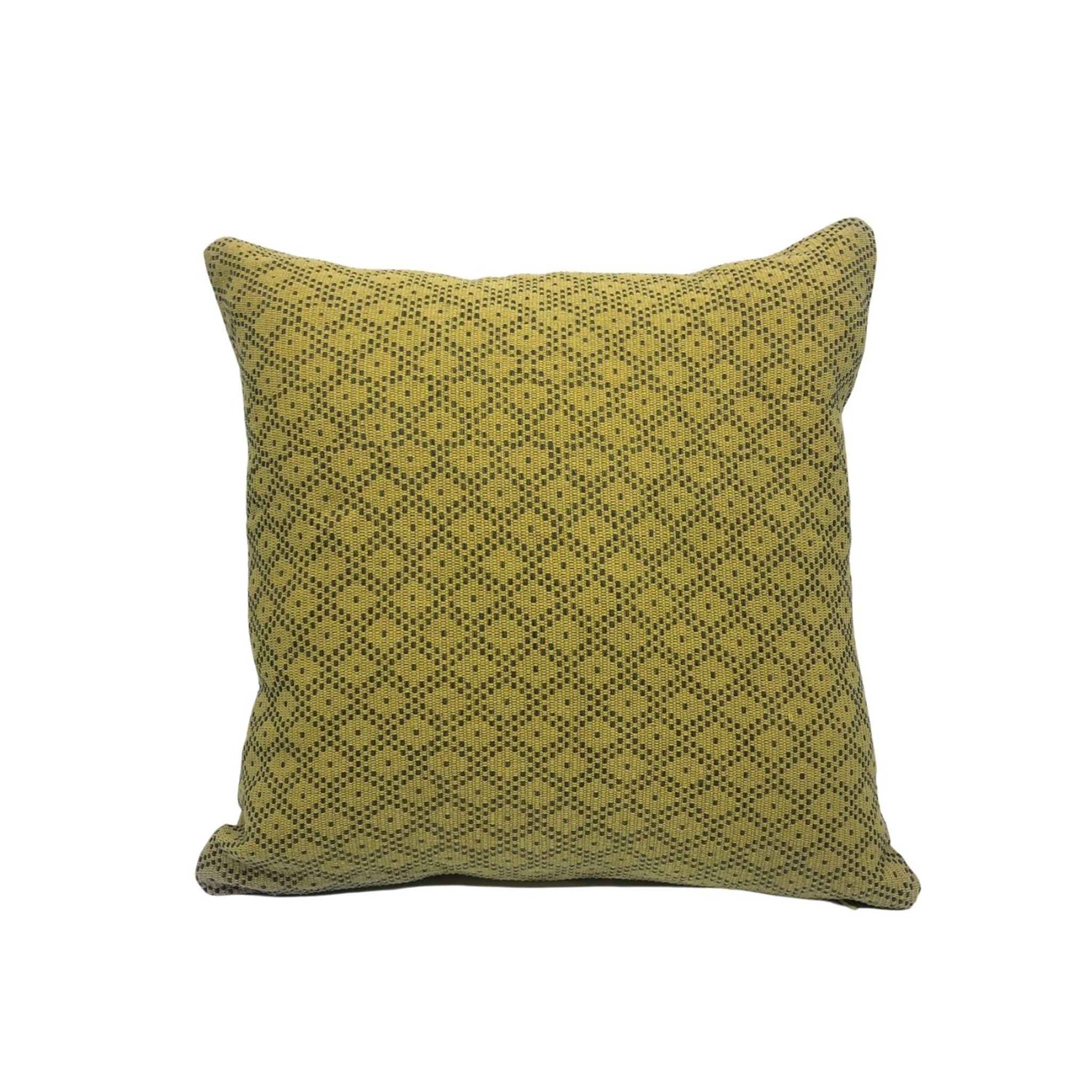 Yellow balu chauung cushion 40x40cm