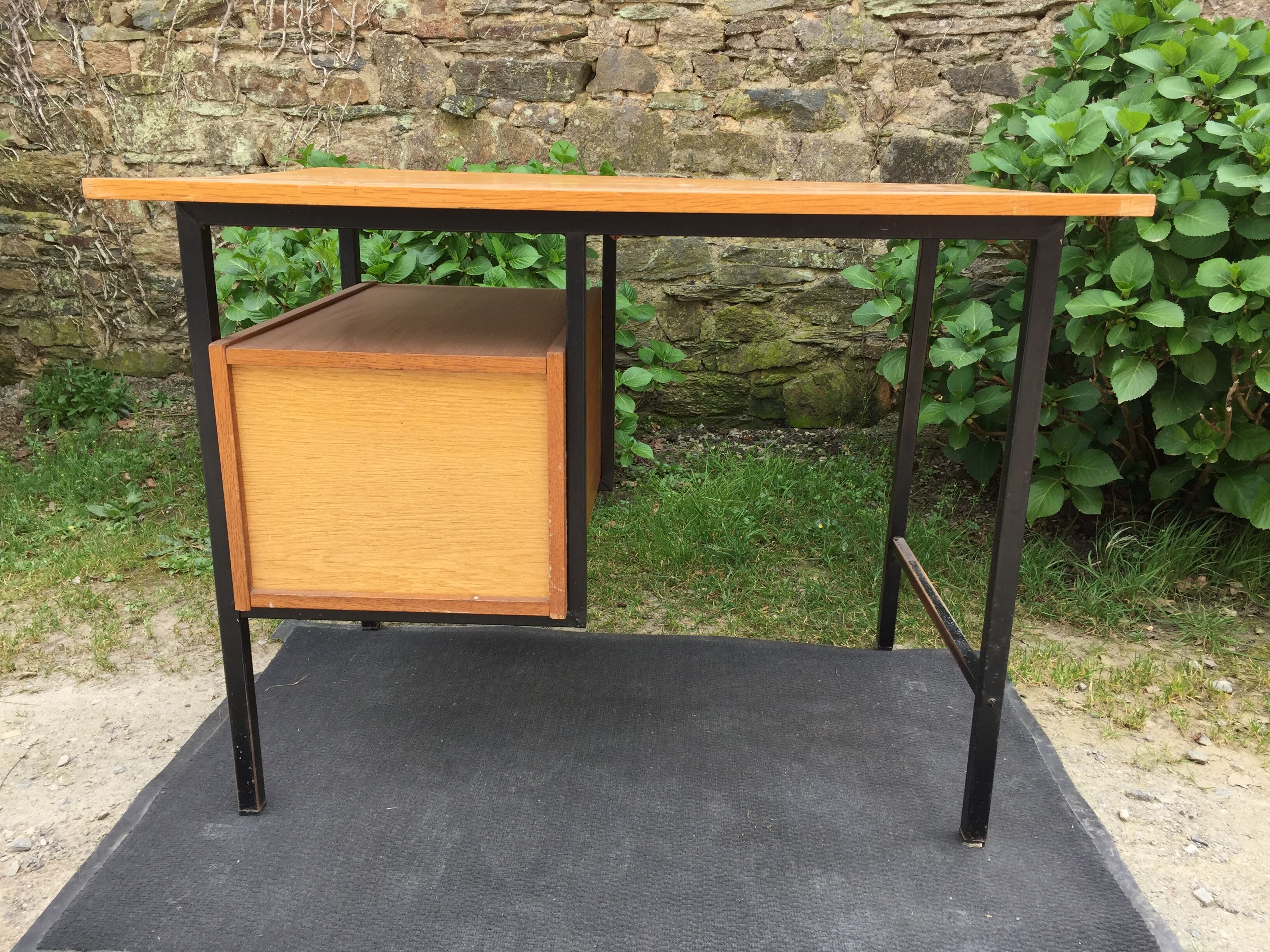 Vintage modernist office in oak and metal tubular base