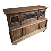 Pharmacy counter in antique oak / kitchen island, circa 1870–1900
