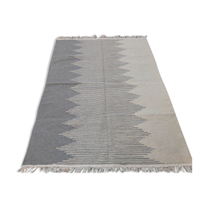 tapis gris traditionnel - laine