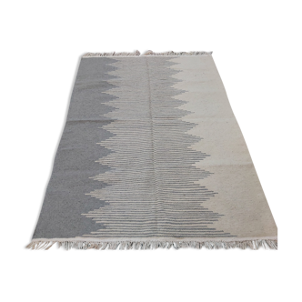 Traditional handmade gray carpet in pure wool 151x204cm