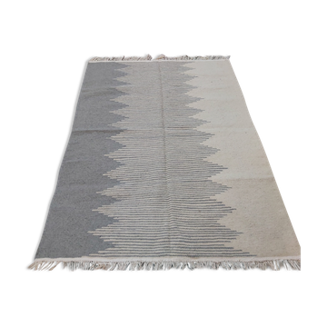 Traditional handmade gray carpet in pure wool 151x204cm