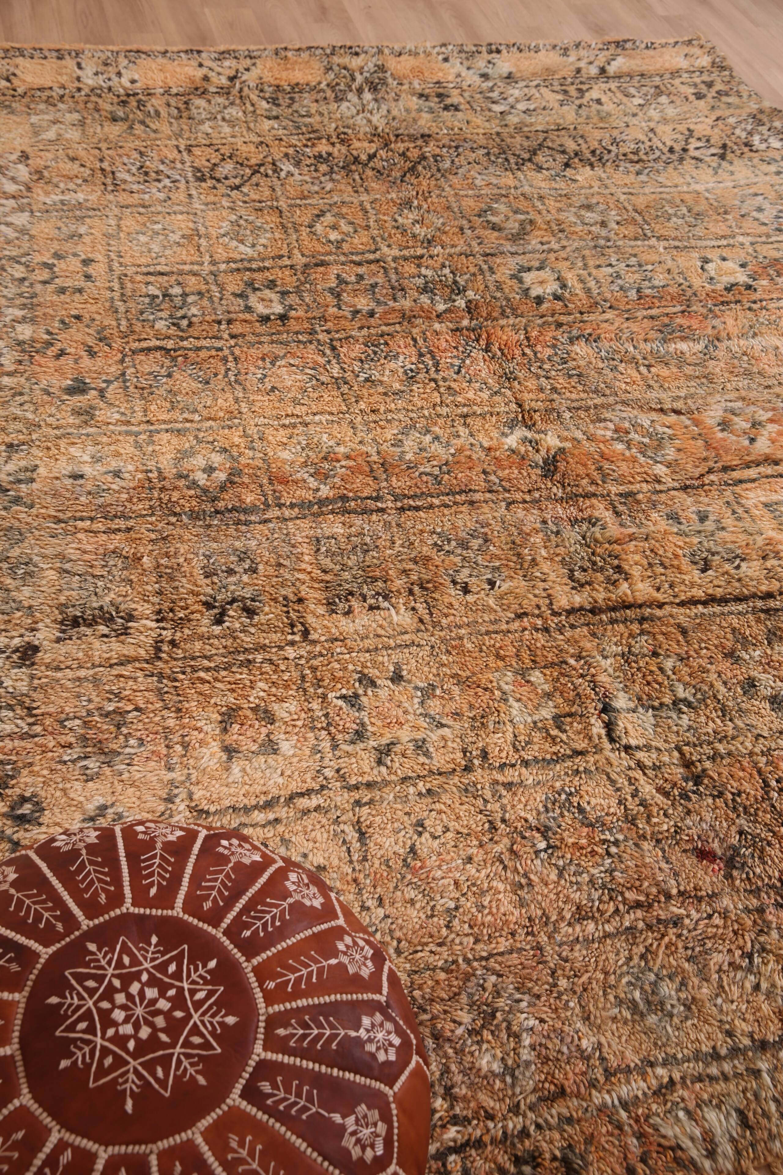 Peach Vintage Moroccan Rug 210 x 270 cm, Berber Wool Rug, Handmade Boho Rug
