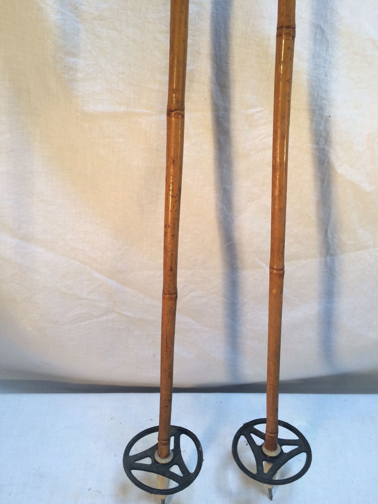 Ancient wooden and cork ski ings