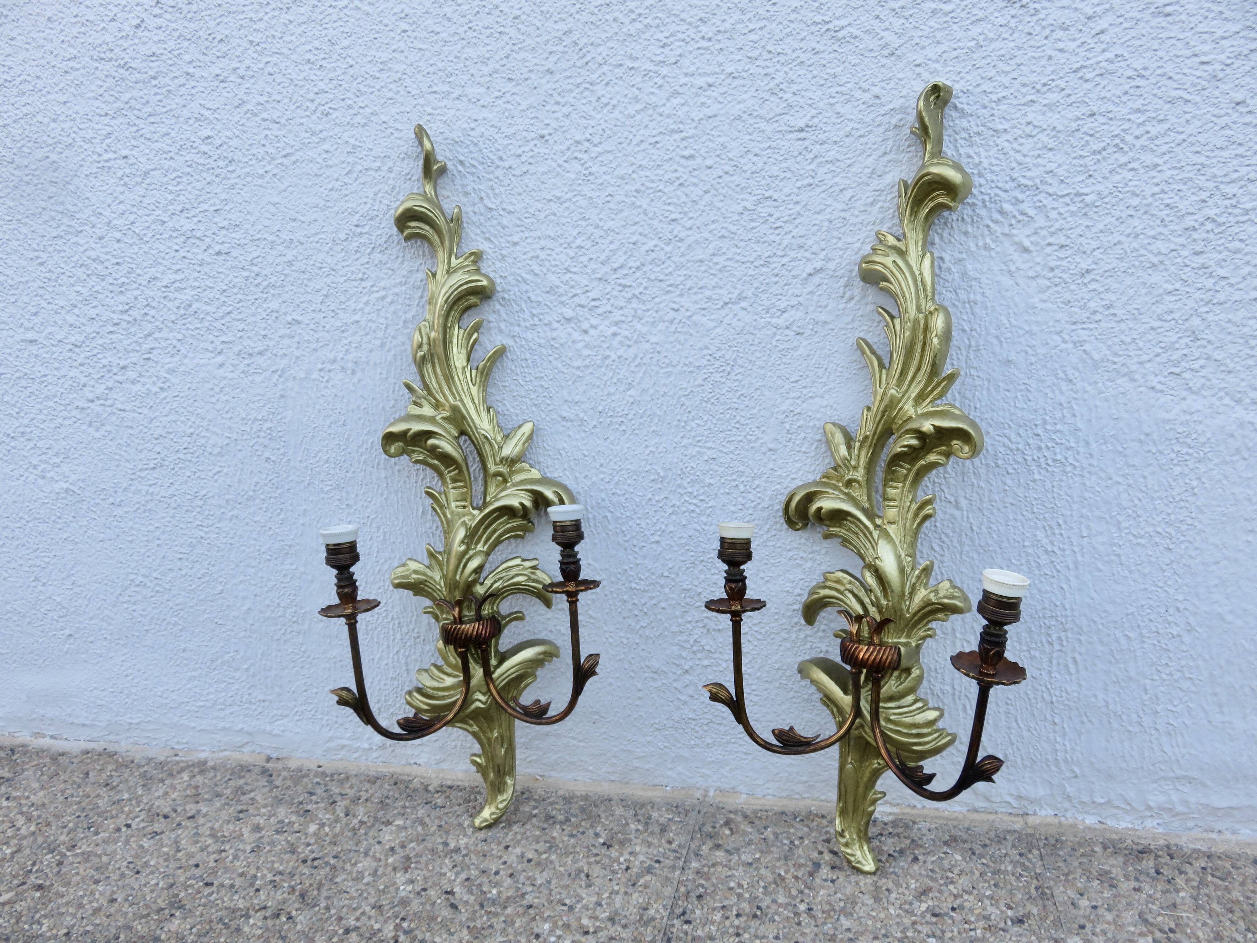 Pair of 86cm castle sconces in gilded wood from the 1940s