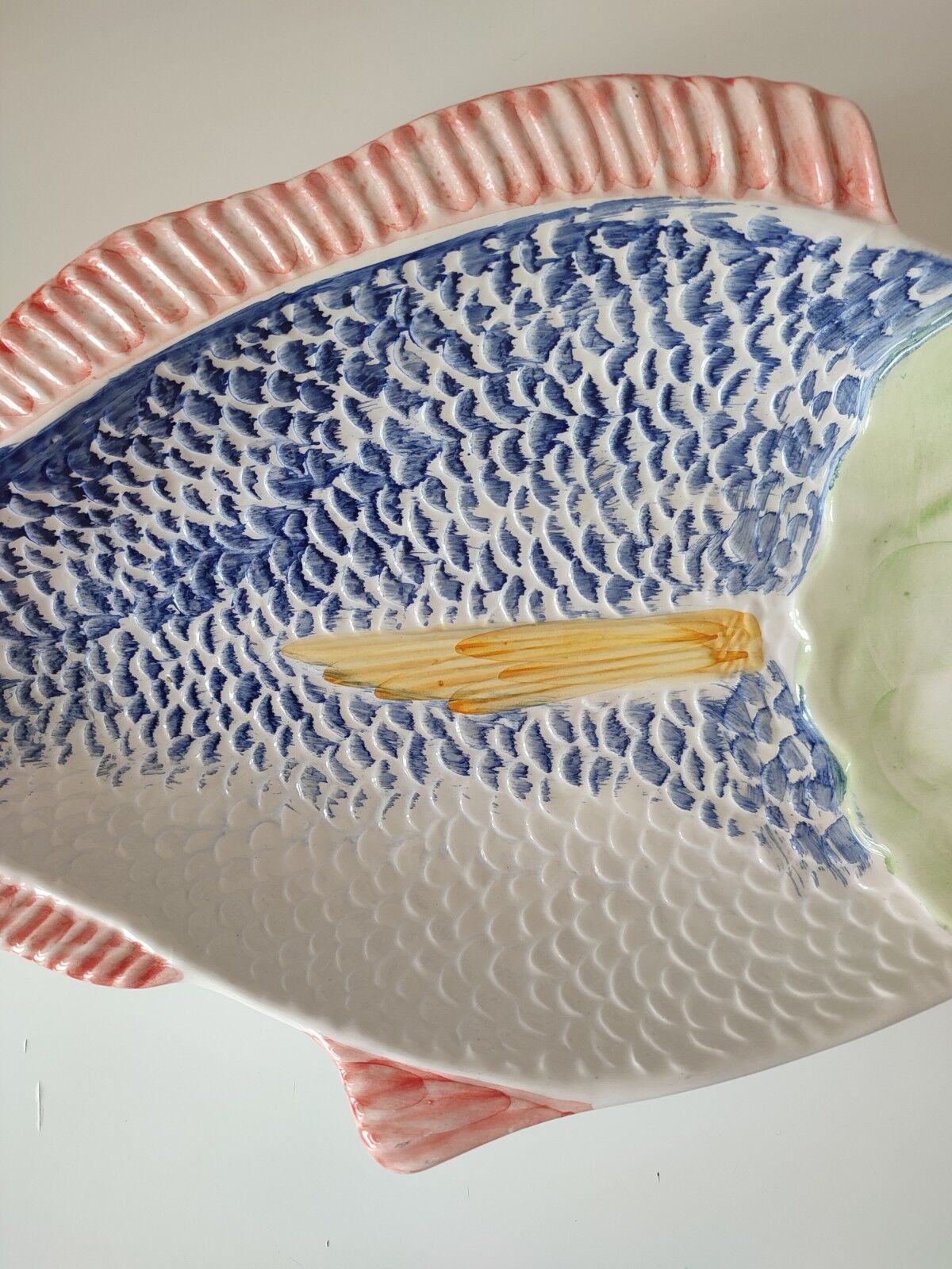 Plat poisson barbotine