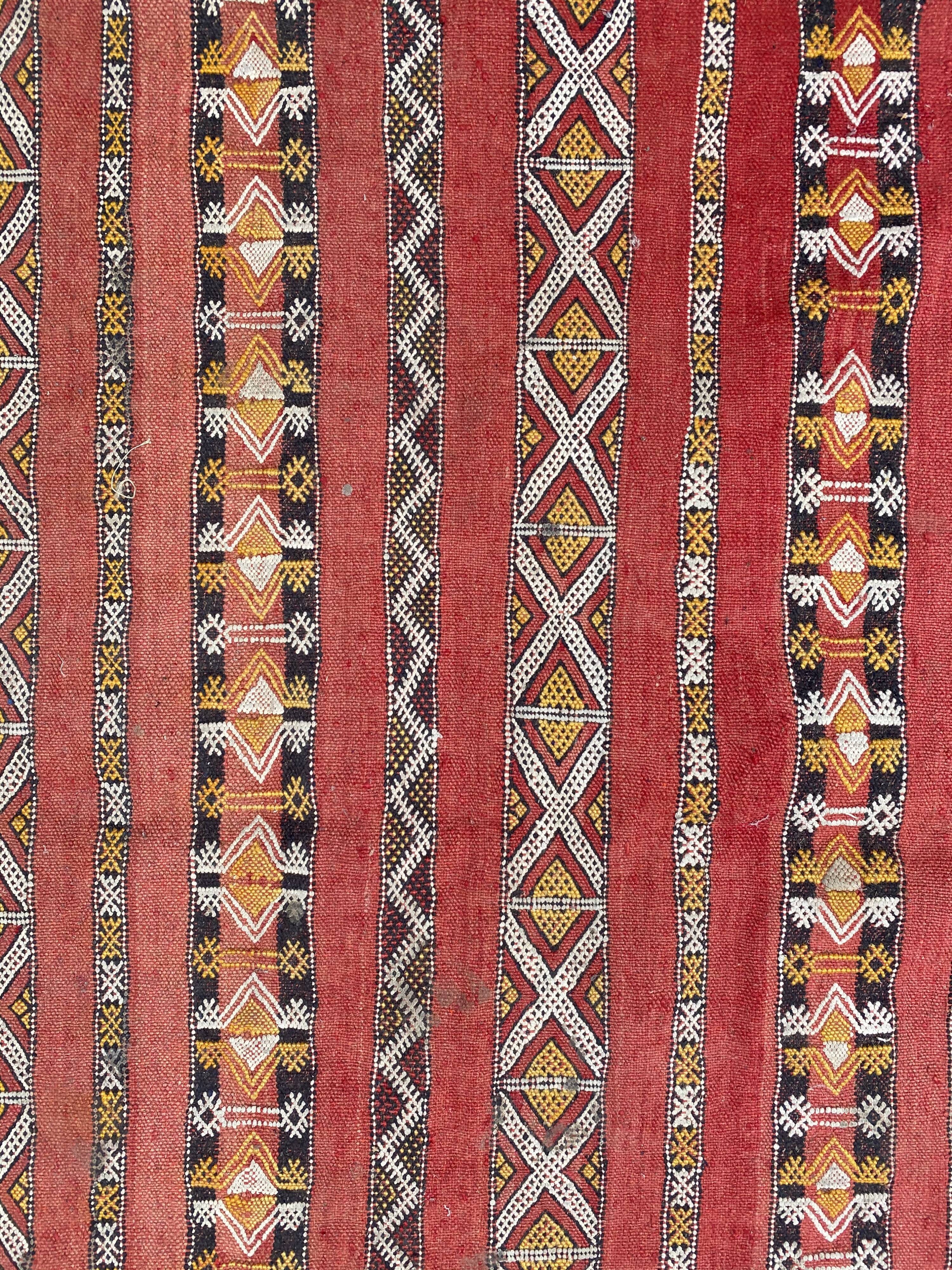 Tapis kilim berbere marocain tissé main 118x165 cm