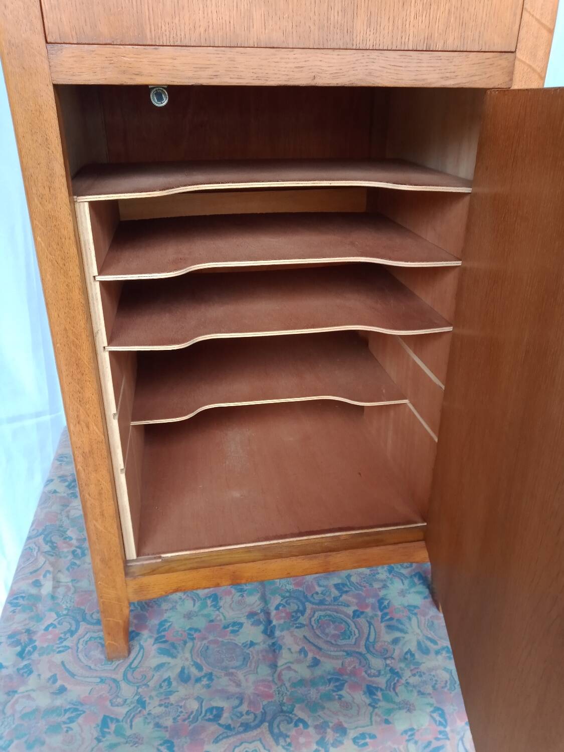 1950s storage unit with one drawer and one door