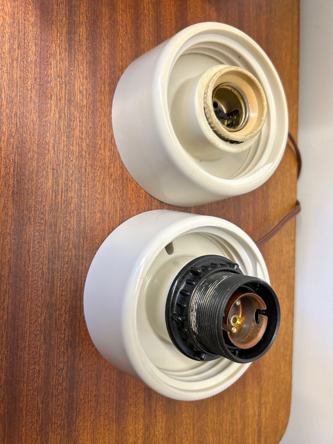 Paire appliques Philips opaline années 60