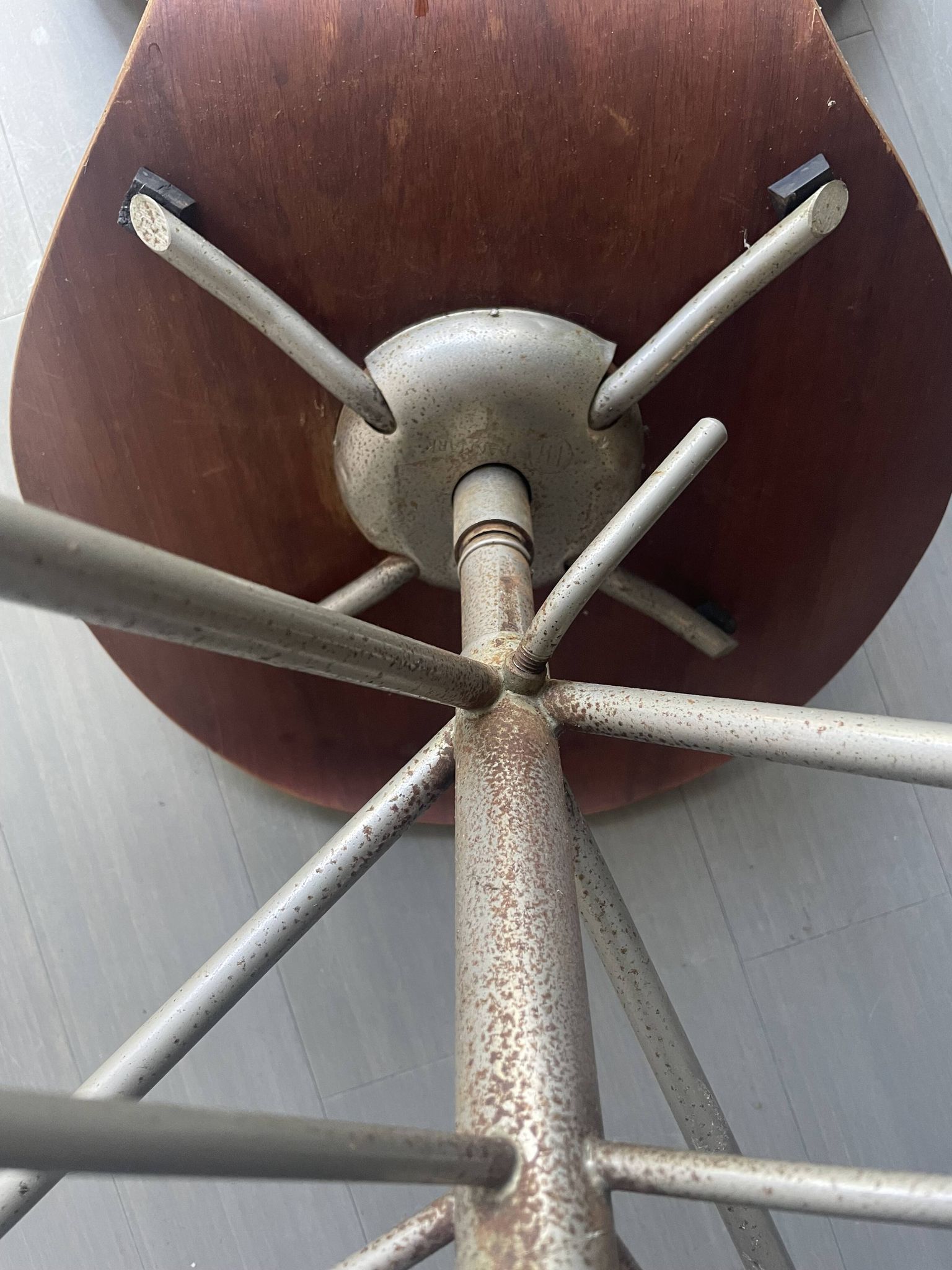 Arne Jacobsen 3117 work chair, rare first edition, by Fritz Hansen, 1960.
