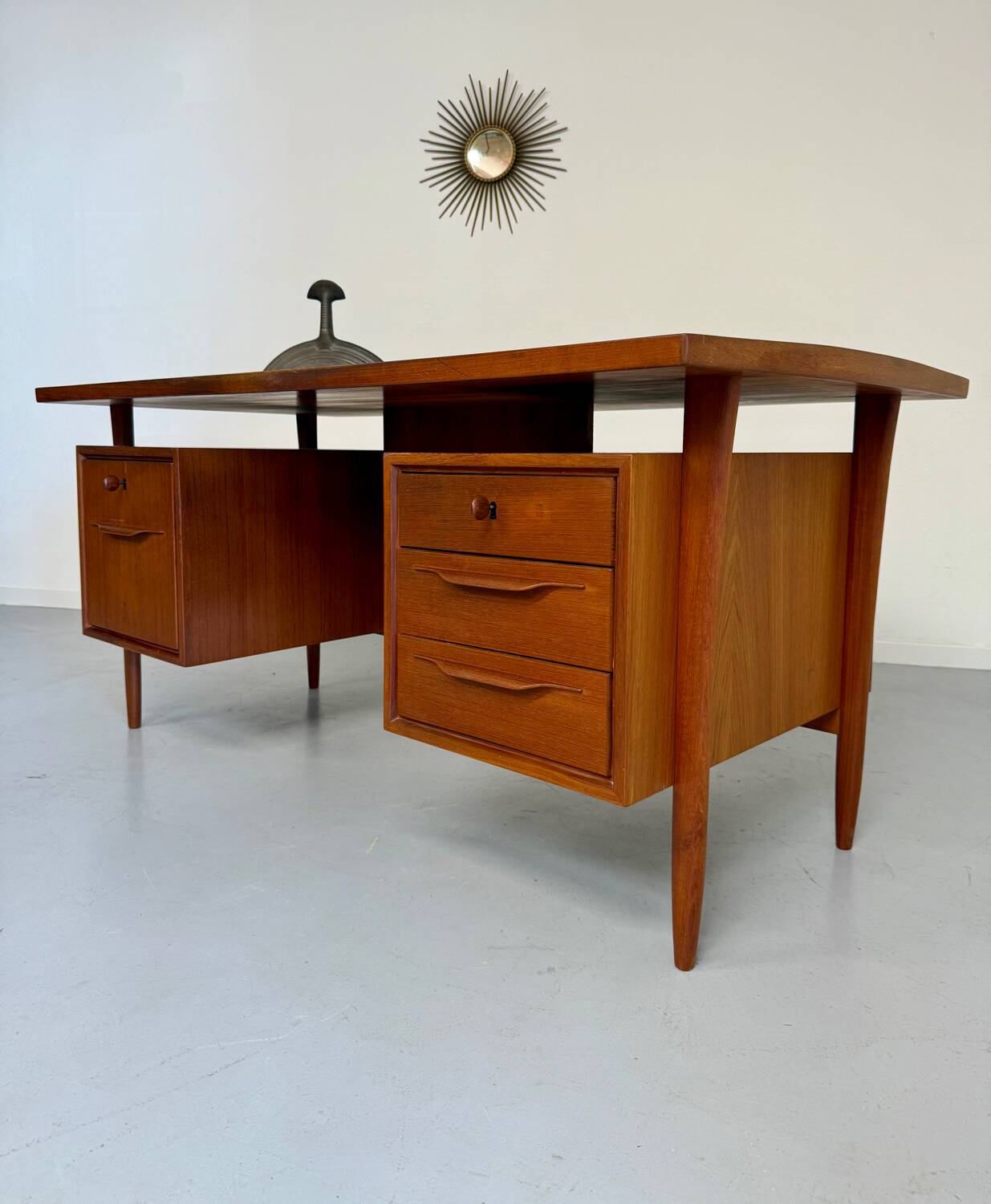 Scandinavian design desk Swiss Teack 70s vintage teak