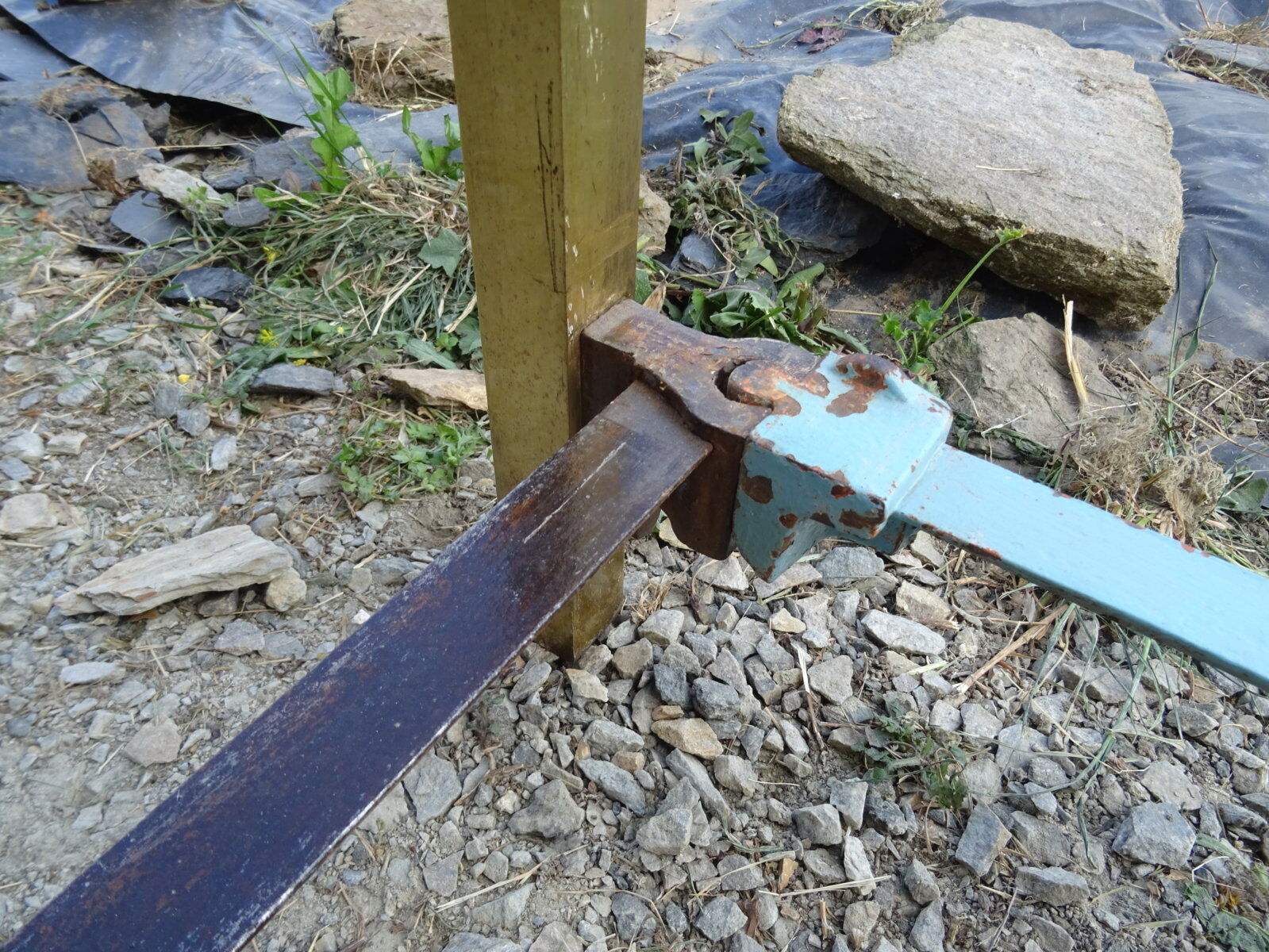 Antique brass bed in 140