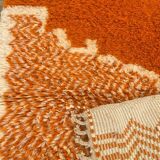 Traditional handwoven Berber rug, size 150 x 250 cm