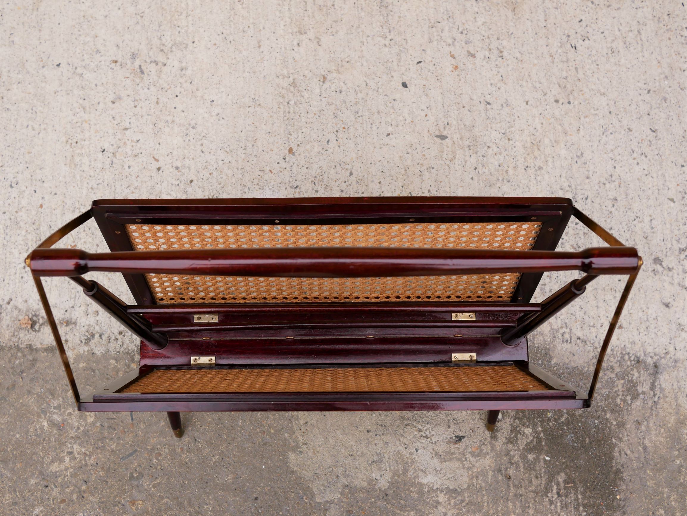 Folding magazine holder wood and caning by Cesare Lacca, made in Italy