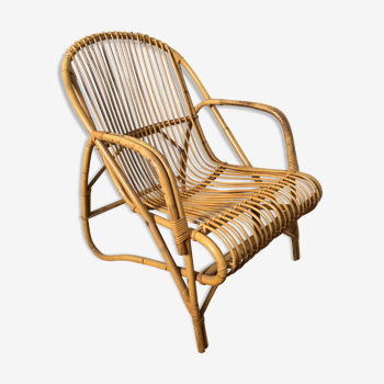 Shell rattan chair