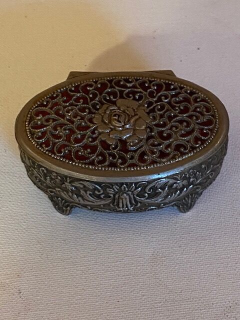 Silver metal jewellery box