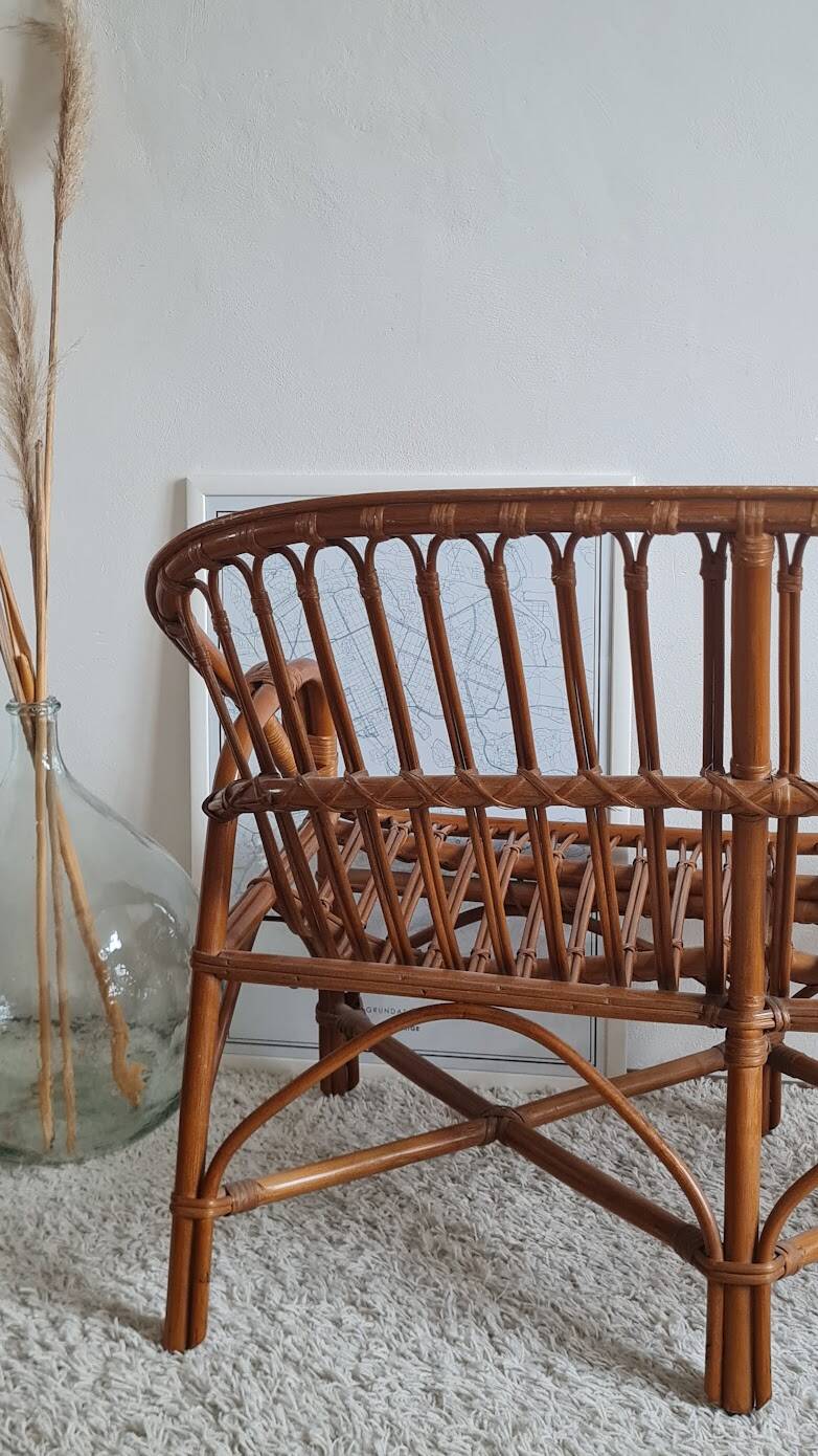 Vintage 1970s rattan bench