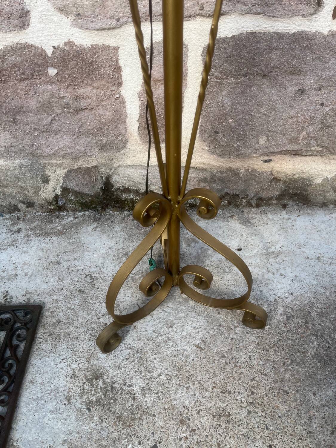 Pied de lampe