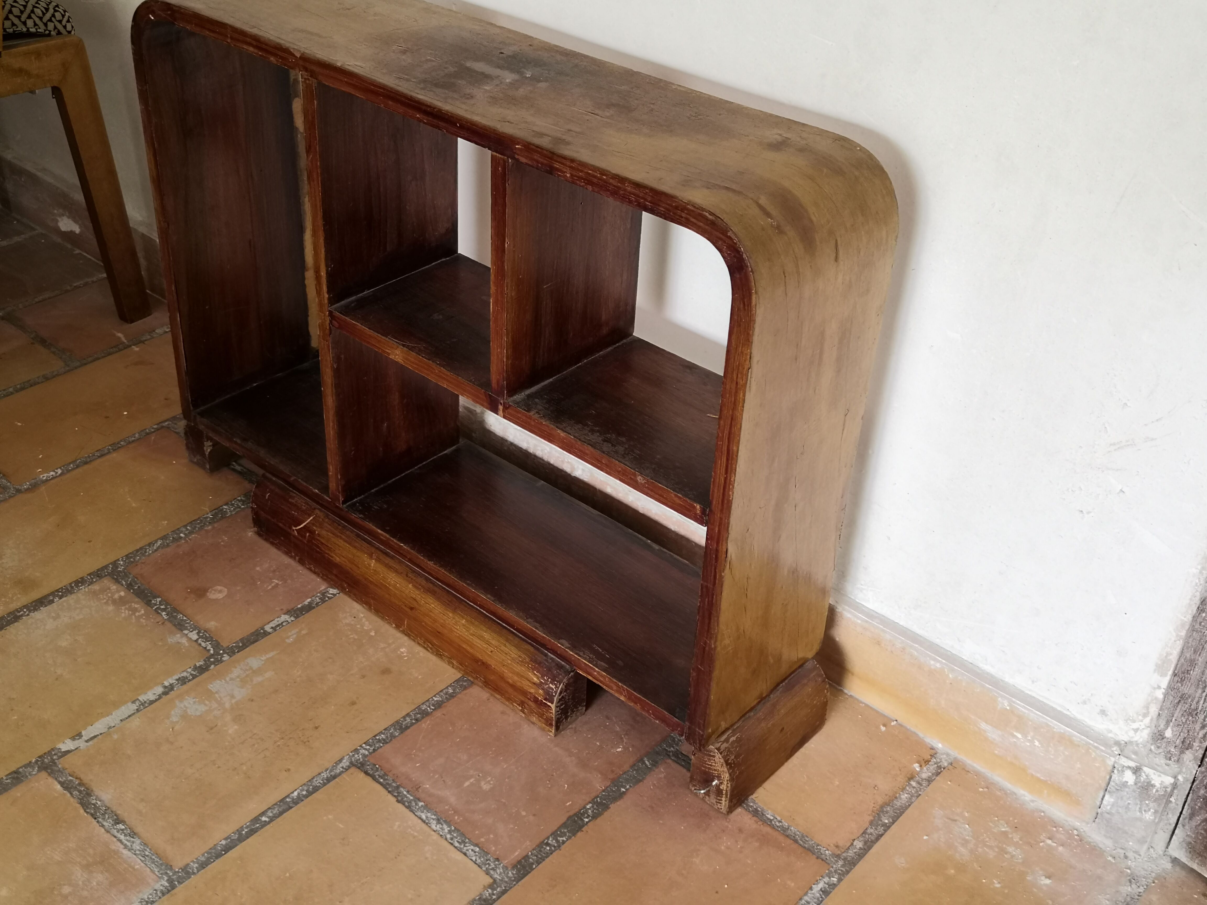 Art Deco shelf